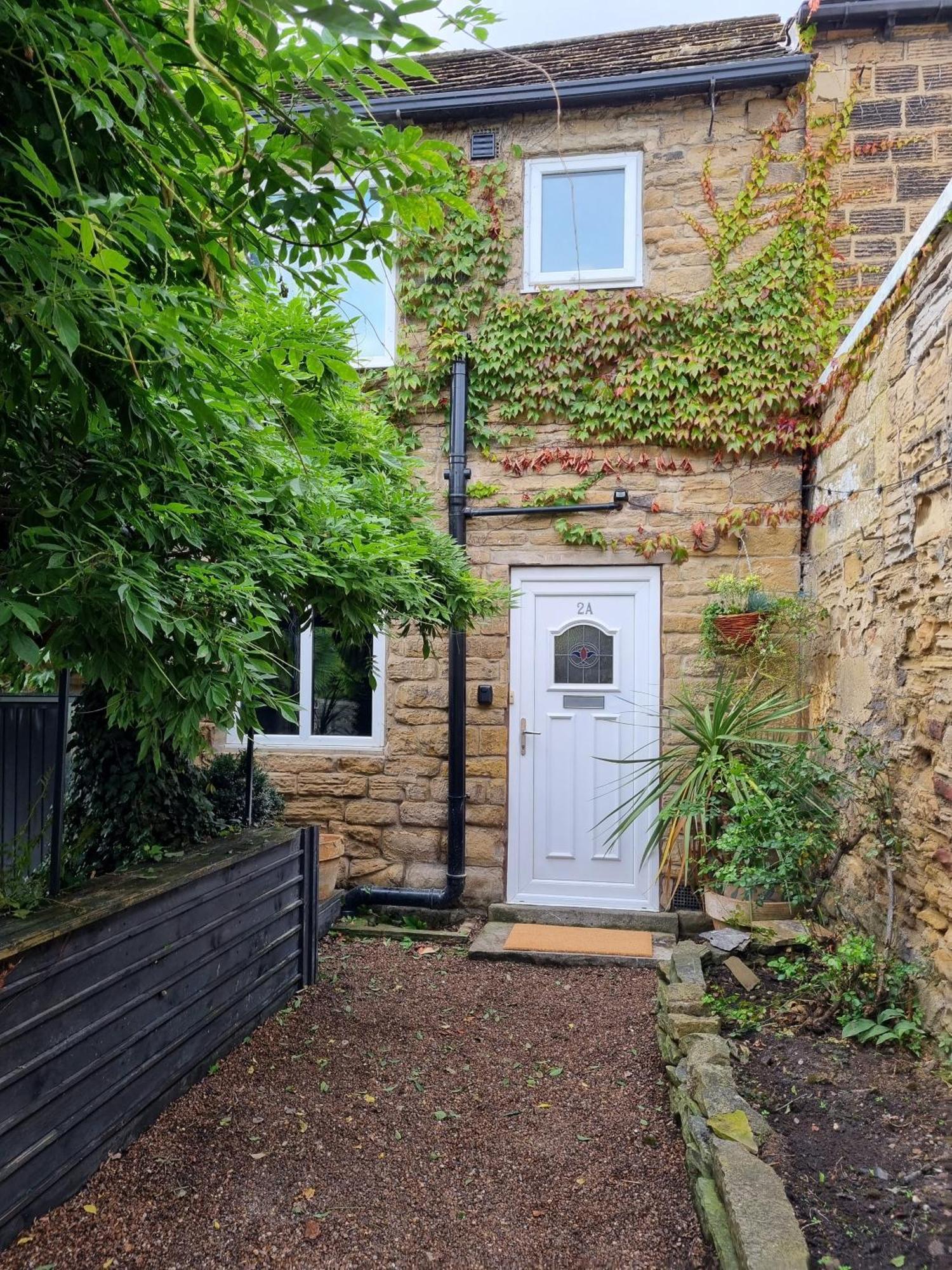 לידס Rose Cottage Oulton Leeds מראה חיצוני תמונה